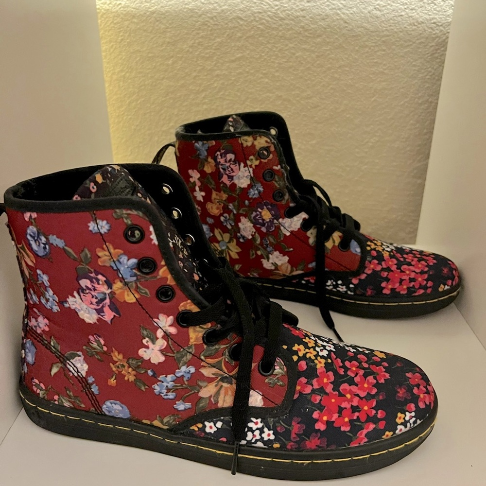 Dr Martens floral sneakers